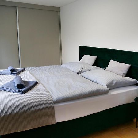 Aparthotel Brokes Lanskroun Bilik gambar