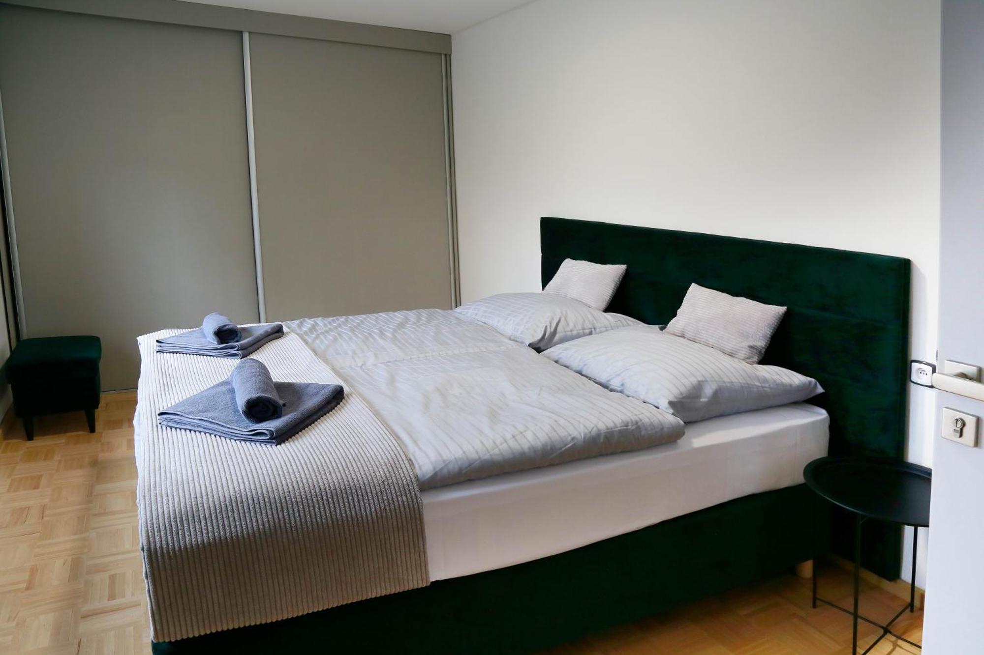 Aparthotel Brokes Lanskroun Bilik gambar